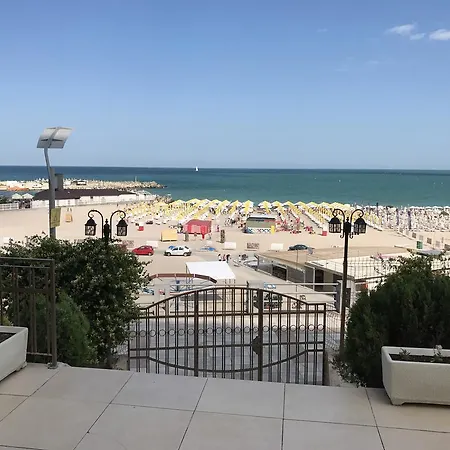 De Vacanta Apolonia *